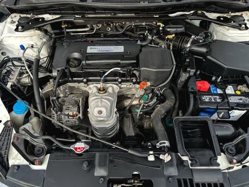 Used 2015 Honda Accord EX image 12