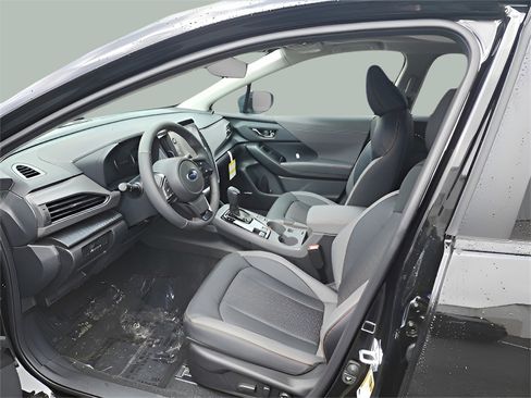 Certified 2025 Subaru Crosstrek 2.5i Limited w/ Crosstrek Mirror Package image 9