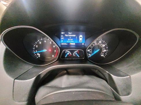 Used 2017 Ford Focus SEL FWD image 23