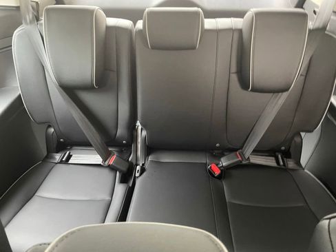 New 2026 Honda Odyssey Touring image 13