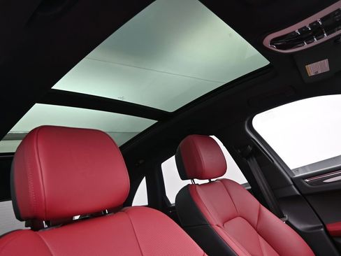 New 2026 Porsche Macan image 23