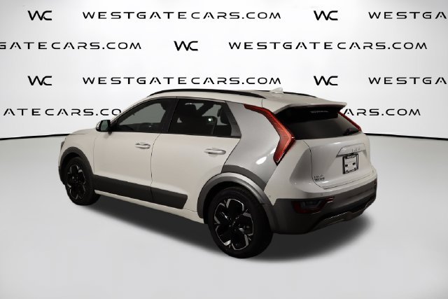 Certified 2023 Kia Niro Wave FWD image 42
