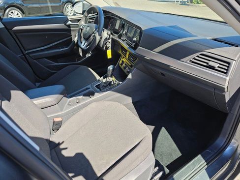 Used 2019 Volkswagen Jetta S w/ Driver Assistance Package image 12