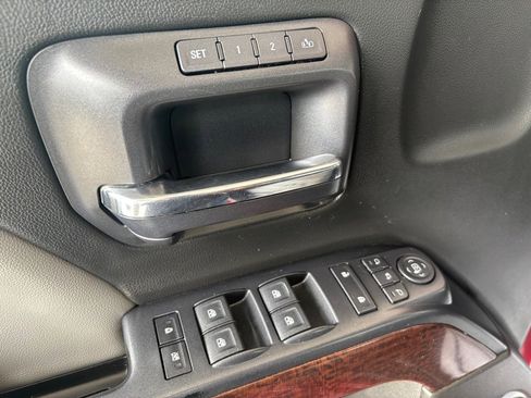 Used 2015 GMC Sierra 1500 SLT w/ SLT Crew Cab Value Package image 16