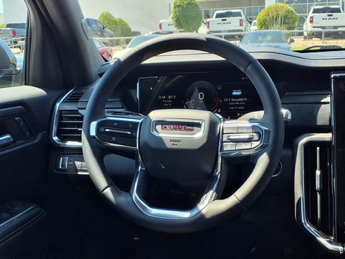 Used 2024 GMC Acadia Elevation w/ LPO, Cargo Package FWD image 13