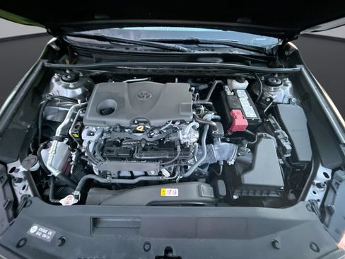 Used 2024 Toyota Camry SE FWD image 31