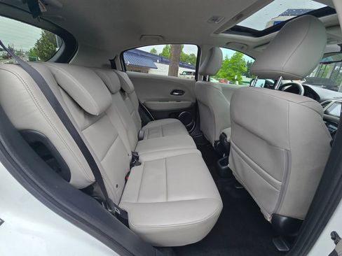 Used 2017 Honda HR-V EX-L image 12