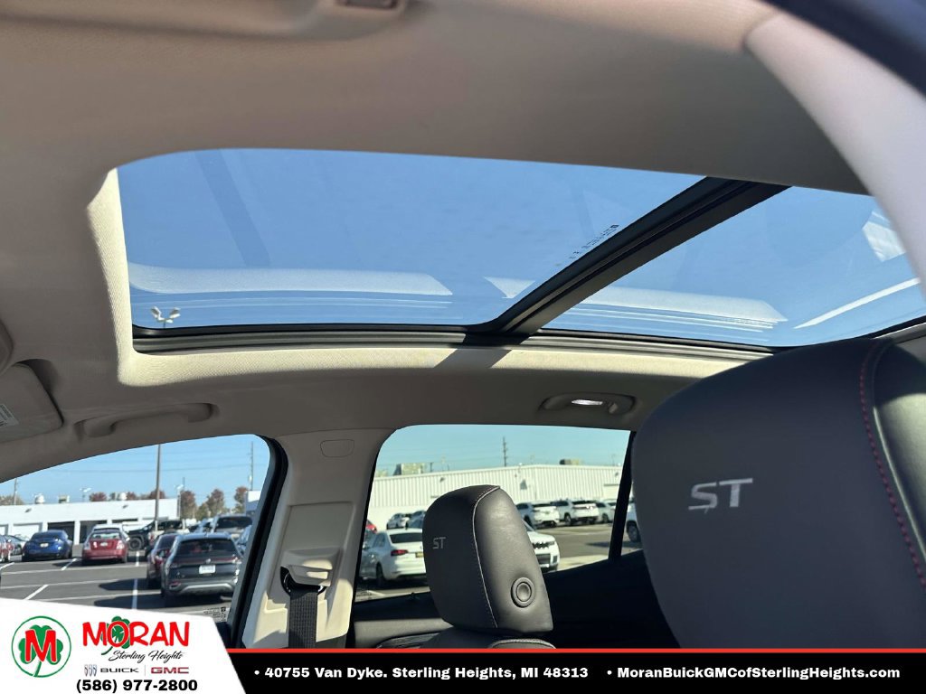 Certified 2023 Buick Envision Essence w/ Sport Touring Package AWD/4WD image 21