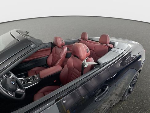 Used 2024 BMW 440i xDrive Convertible w/ Premium Package image 15