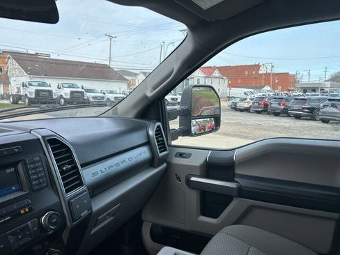 Used 2019 Ford F250 XLT w/ FX4 Off-Road Package image 21