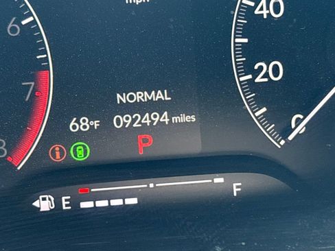 Used 2023 Honda Civic Sport image 17