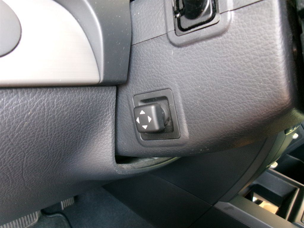 Used 2009 Kia Borrego EX w/ Premium Pkg RWD image 39