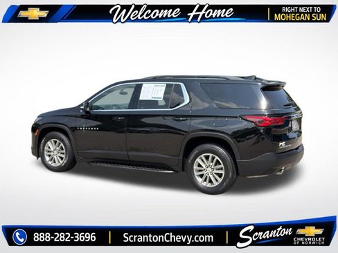 Used 2023 Chevrolet Traverse LT AWD/4WD image 3