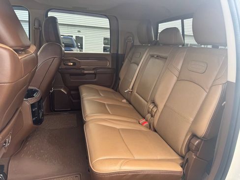 Used 2022 RAM 2500 Limited AWD/4WD image 6
