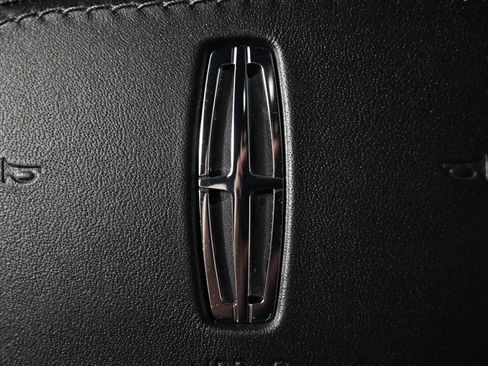 New 2025 Lincoln Navigator Reserve w/ Jet Appearance Package image 34