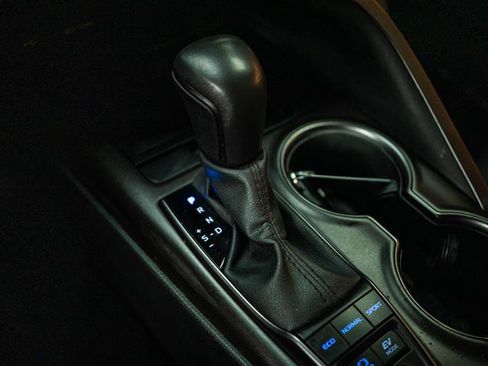 Used 2024 Toyota Camry SE w/ Convenience Package FWD image 21