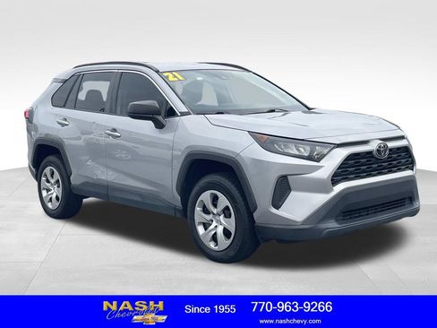 Used 2021 Toyota RAV4 LE FWD image 1