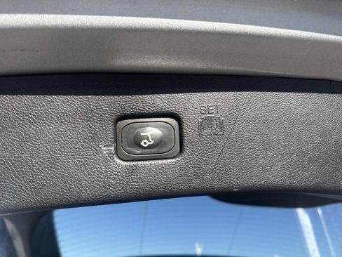 Certified 2024 Ford Edge Titanium image 8