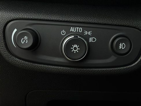 Used 2021 Chevrolet TrailBlazer LT w/ Convenience Package image 35