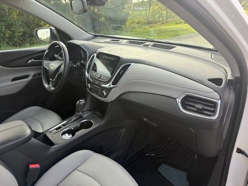 Used 2018 Chevrolet Equinox Premier FWD image 26