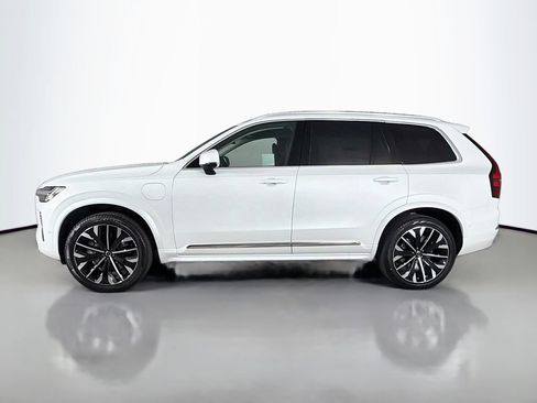New 2026 Volvo XC90 T8 Plus w/ Protection Package AWD/4WD image 4
