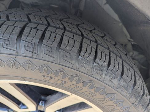 Used 2018 Toyota 4Runner Limited image 10