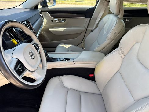 Used 2018 Volvo V90 T5 Cross Country w/ Convenience Package image 34