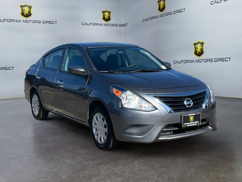 Used 2019 Nissan Versa SV image 7