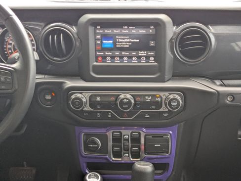 Certified 2022 Jeep Gladiator Sport image 18