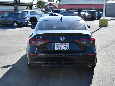 Used 2022 Honda Civic Sport image 7