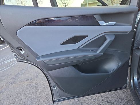 New 2026 Volkswagen Tiguan SE image 23