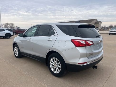 Used 2018 Chevrolet Equinox LT image 5