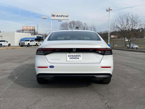 New 2025 Honda Accord LX image 4