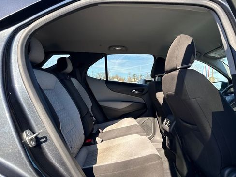 Used 2023 Chevrolet Equinox LT image 17