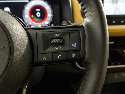 Used 2023 Nissan Rogue Platinum w/ Platinum Premium Package FWD image 28