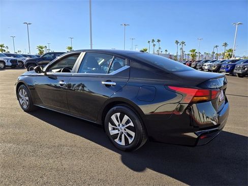 Used 2025 Nissan Altima 2.5 S image 5