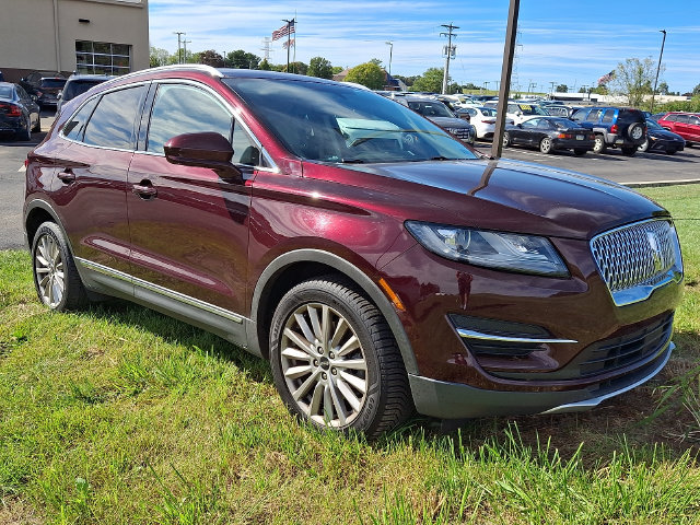 Used 2019 Lincoln MKC Premiere FWD image 1
