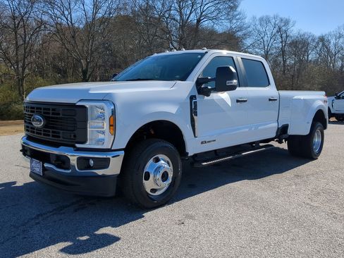 Certified 2025 Ford F350 XL w/ 360-Degree Camera Package image 6