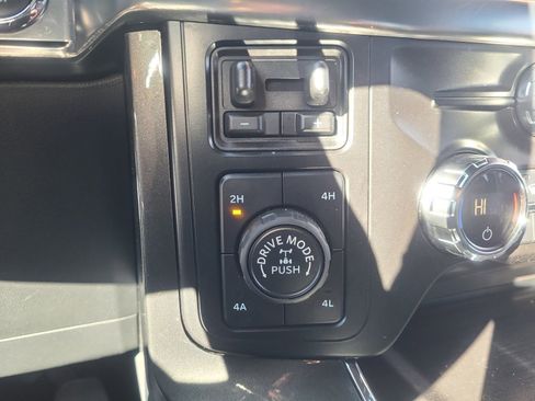 Certified 2021 Ford F150 Lariat w/ Equipment Group 502A High image 34