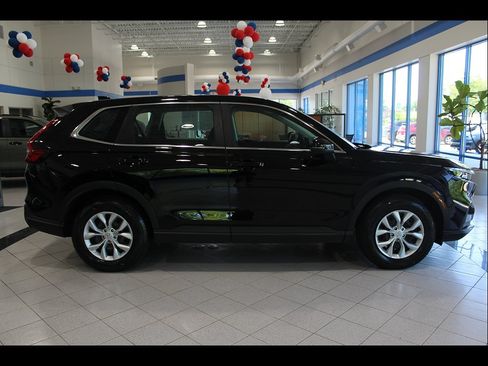 Certified 2024 Honda CR-V LX image 4