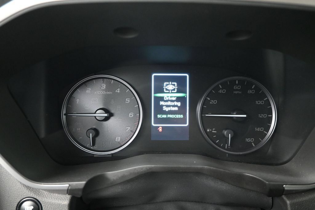 Used 2023 Subaru Ascent Limited AWD/4WD image 10