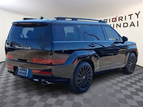 Used 2025 Hyundai Santa Fe Calligraphy image 4