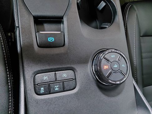 Certified 2024 Ford Ranger Lariat w/ Advanced Towing Package image 33