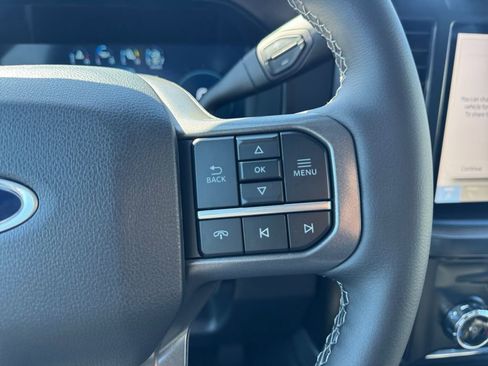 New 2026 Ford F250 Lariat w/ Black Appearance Package image 27