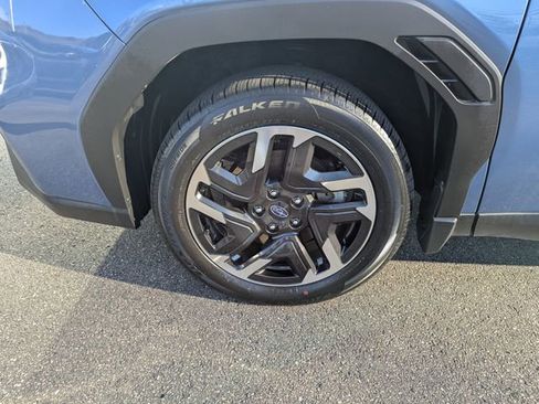 Used 2025 Subaru Forester Limited image 27