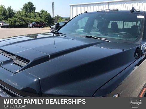 Used 2023 GMC Sierra 2500 AT4 w/ AT4 Premium Plus Package image 6