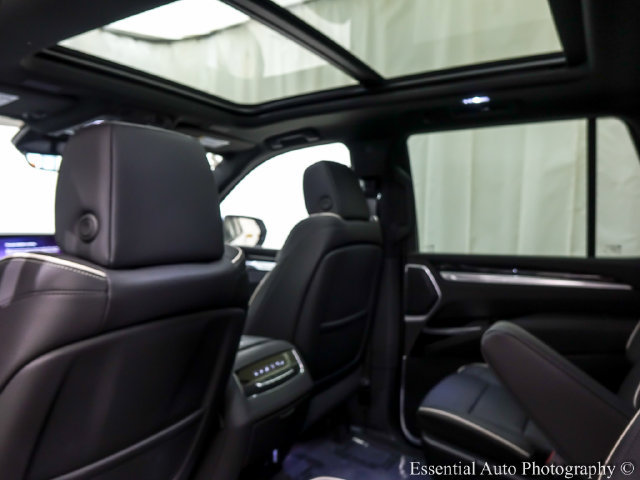 Used 2026 Cadillac Escalade Sport w/ LPO, Floor Liner Package AWD/4WD image 11