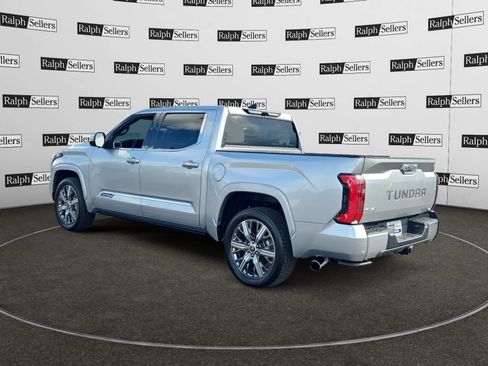 Used 2022 Toyota Tundra Capstone AWD/4WD image 4