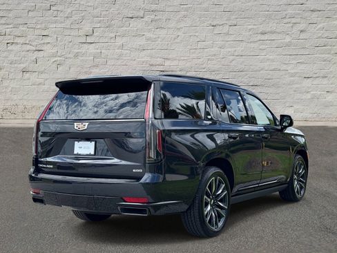 Certified 2024 Cadillac Escalade Sport Platinum w/ Heavy-Duty Trailer Package AWD/4WD image 5