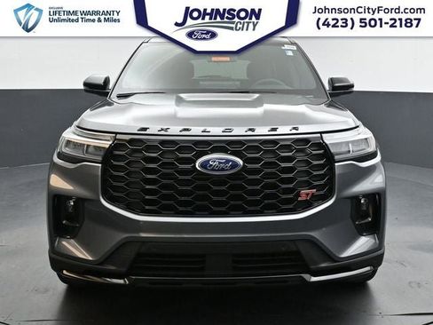 New 2026 Ford Explorer ST image 4